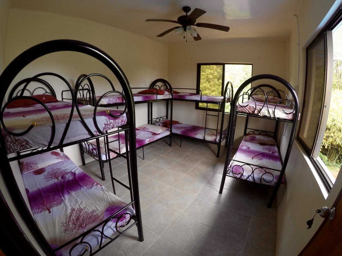Fat Monkey Hostel Coron Exterior foto