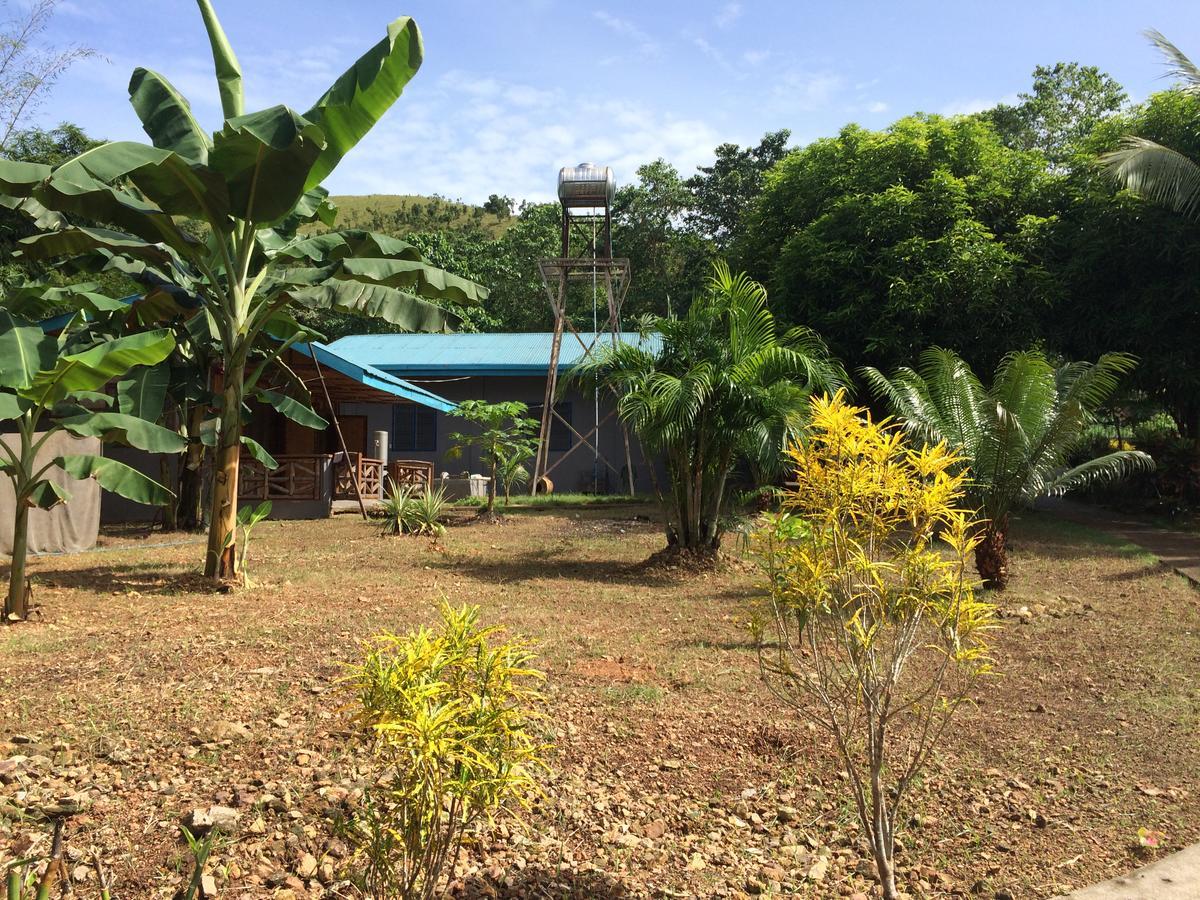 Fat Monkey Hostel Coron Exterior foto