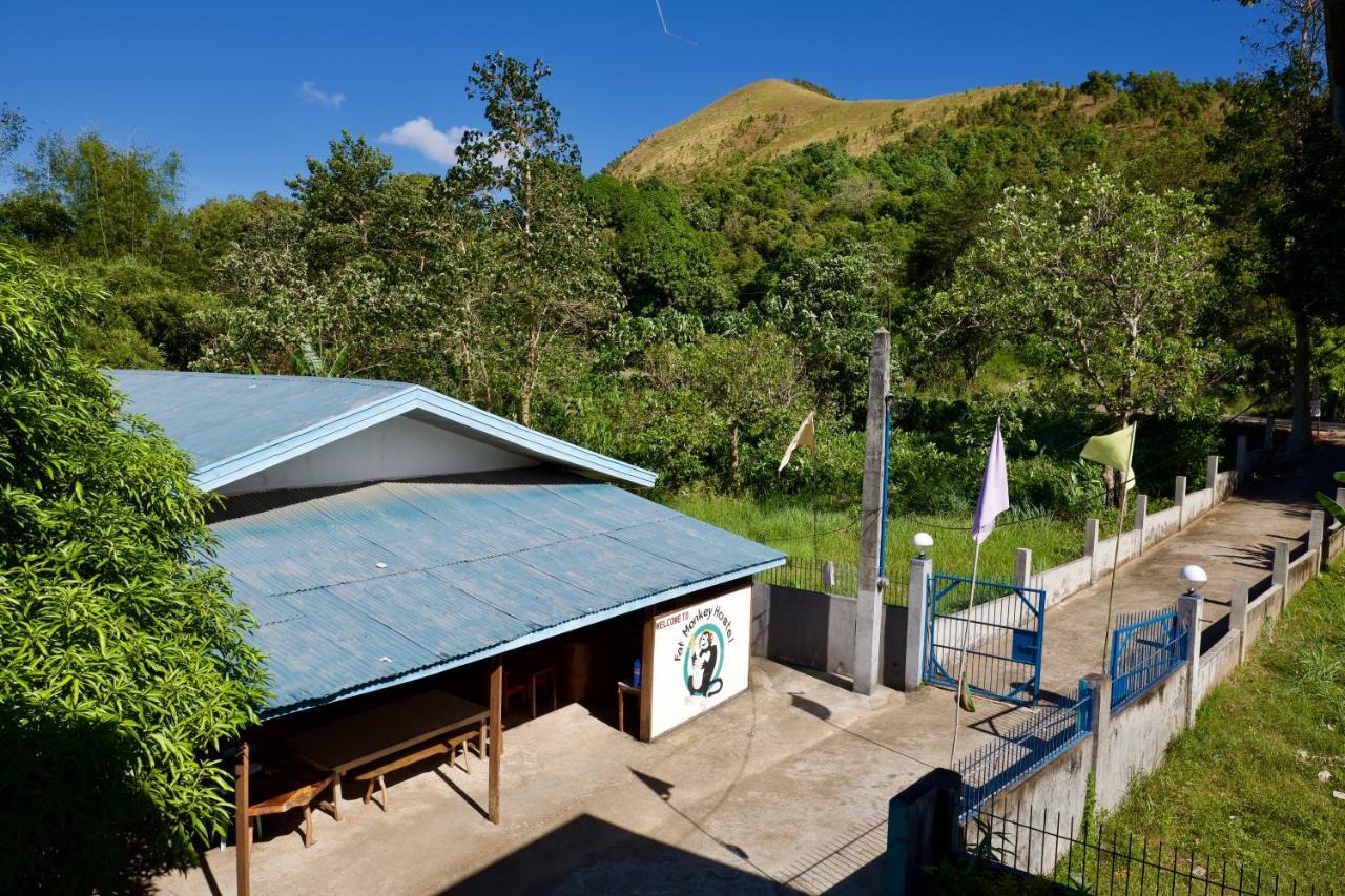 Fat Monkey Hostel Coron Exterior foto