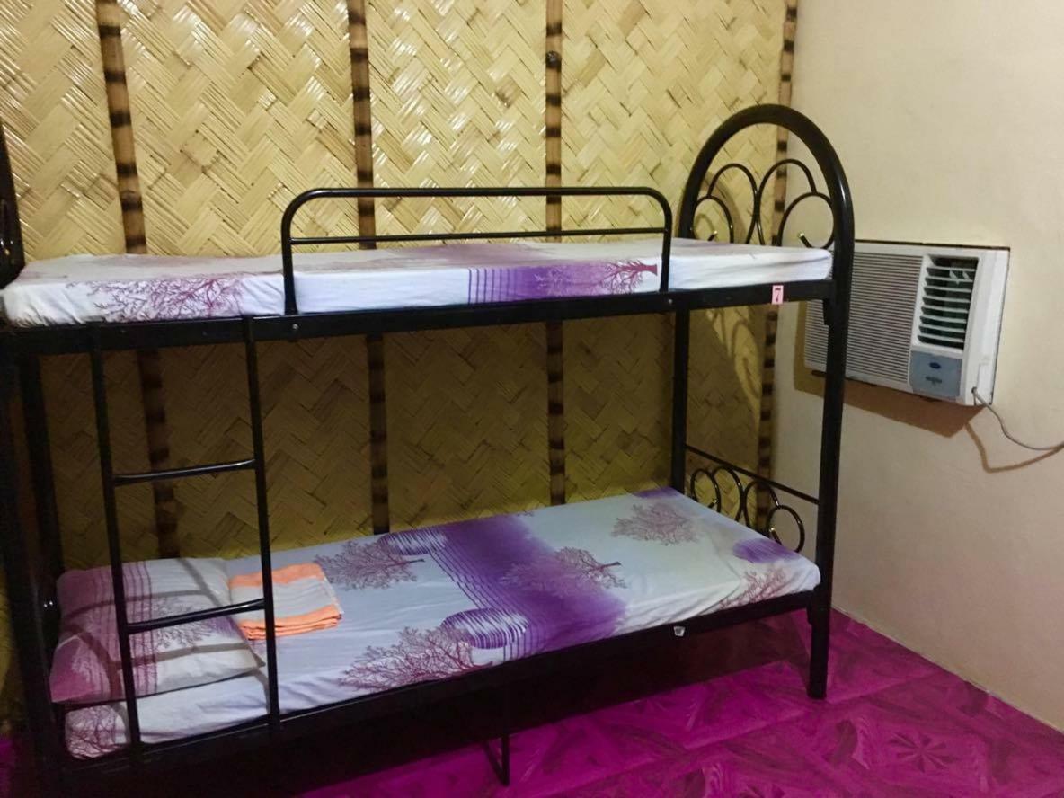 Fat Monkey Hostel Coron Exterior foto